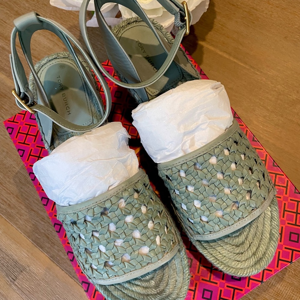 Tory Burch Sandals - Picture 5 of 8